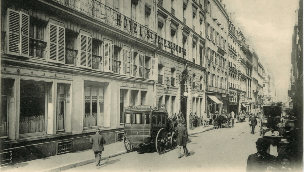 Hôtel Saint Petersbourg - History