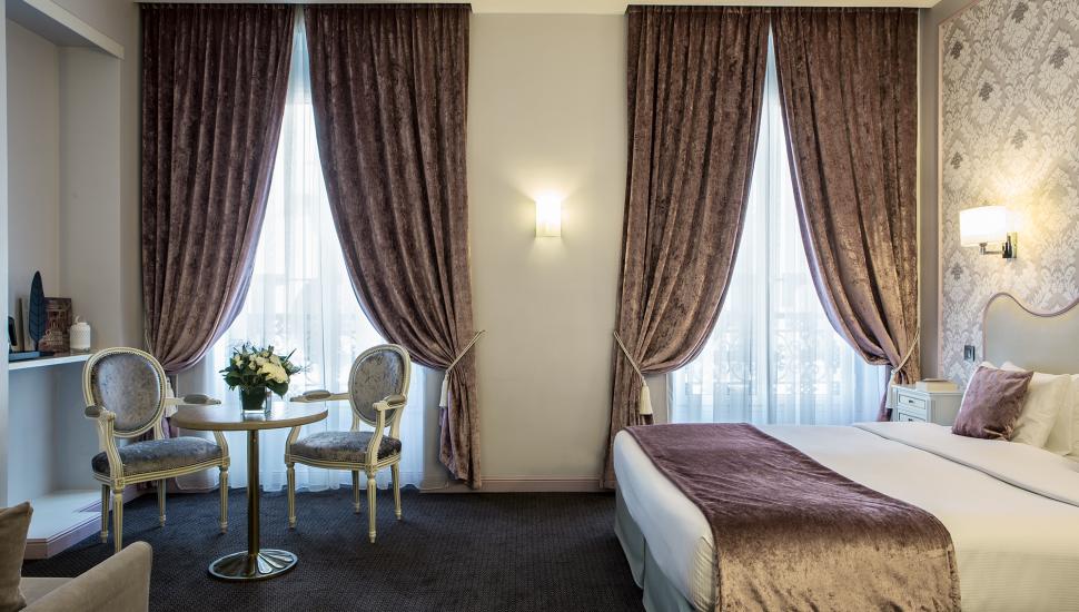 Hôtel Saint Petersbourg - Room